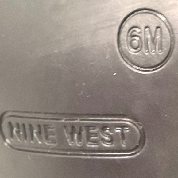 BLACK NINE WEST ISSA BLOCK HEEL MINIMALIST DRESSY COMFORT LEATHER PUMPS SZ 6M - Picture 11 of 14